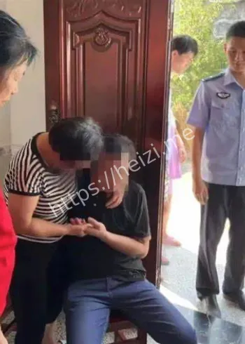 男子回家父母没认出